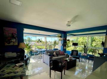 Apartamento · 111m² · 2 Quartos · 2 Vagas · Apartamento 2 quartos com suíte, duas garagens.