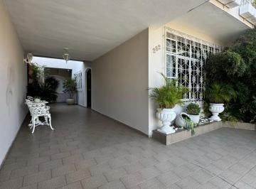 Casa de 3 quartos, Jundiaí · Sobrado à venda próximo ao Maxi Shopping em Jundiaí ( aceita permuta com Apt de menor valor)