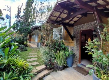 Casa de 7 quartos, Petrópolis · VENDA | ITAIPAVA: casa muito confortável e reformada em condomínio, com 7 qts