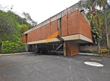 Casa · 976m² · 6 Quartos · 10 Vagas · Casa com 976m² em terreno de 3.100m² na Cidade Jardim.