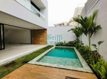 Casa · 331m² · 3 Quartos · 3 Vagas · Casa de Condomínio à Venda em Indianópolis - São Paulo/SP.