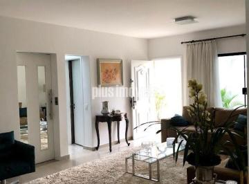 Casa · 375m² · 3 Quartos · 3 Vagas · Planalto Paulista (ao lado Moema) Rua discreta e extremamente tranquila!