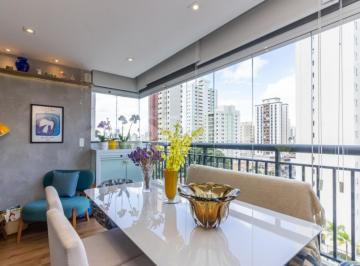 Apartamento · 71m² · 2 Quartos · 2 Vagas · Apartamento á Venda na Saúde com 71m², 2 quartos sendo 1 suíte, 2 vagas.