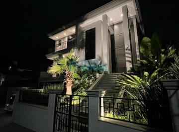 Casa · 339m² · 4 Quartos · 2 Vagas · Casa 4 dormitórios, 339 m², Pedra Branca, Palhoça, SC