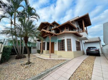 Casa · 361m² · 4 Quartos · 4 Vagas · Casa em Pedra Branca - Palhoça