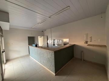 Comercial · 1200m² · Galpão disponível para venda no bairro Martins em Uberlândia-MG