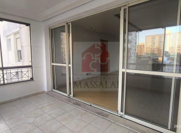 Apartamento · 133m² · 3 Quartos · 2 Vagas · Apartamento em prédio de alto padrão no miolo do Menino Deus