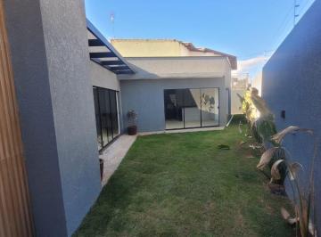 Casa de 3 quartos, Águas Claras · CASA À VENDA EM ARNIQUEIRA - PRÓXIMO A QUADRA 4 DO PARK WAY