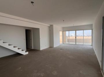 Salas com escada de acesso para suítes · Ótima cobertura, 275M, 3 suítes, 4 vagas, Vila Rosália
