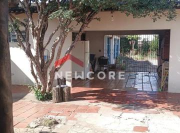 Casa · 120m² · 4 Quartos · 15 Vagas · Casa em Rua Tinguis - Vila Goes - Londrina/PR