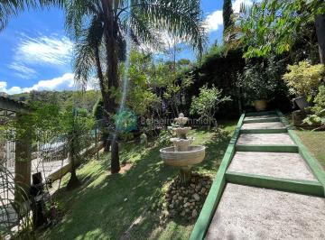 Casa · 1085m² · 4 Quartos · 🏡 Uma casa que é um projeto de vida, no coração da Mantiqueira
