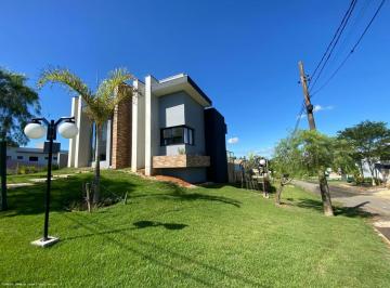 Casa de 3 quartos, Porangaba · Linda casa mobiliada de alto padrão no Condomínio Ninho Verde I