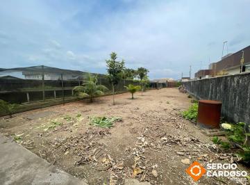 Terreno · 582m² · OPORTUNIDADE! AMPLO TERRENO MURADO E ATERRADO 582M²