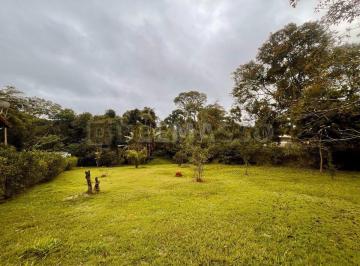 Terreno , Ibiúna · Lindo terreno gramado e com pomar!