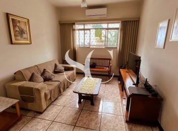 Casa · 200m² · 3 Quartos · 2 Vagas · Vende-se casa de 03 dormitórios sendo 01 suíte no bairro de Vila Belmiro em Santos