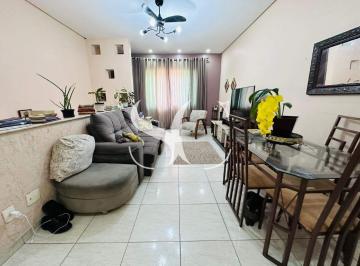 Casa · 118m² · 3 Quartos · 1 Vaga · Vende-se casa Sobreposta Alta de 03 dormitórios no bairro do Marapé em Santos