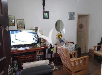 Casa · 142m² · 4 Quartos · 3 Vagas · Vende-se casa de 04 dormitórios no bairro de Jardim Independência em São Vicente. 