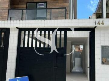 Casa · 100m² · 3 Quartos · 2 Vagas · Vende-se sobreposta baixa NOVA 3 quartos 1 suíte no Embaré em Santos