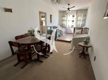 Apartamento · 89m² · 2 Quartos · 1 Vaga · Vende-se apartamento de 02 dormitórios e vaga demarcada no bairro de Ponta da Praia em Santos 