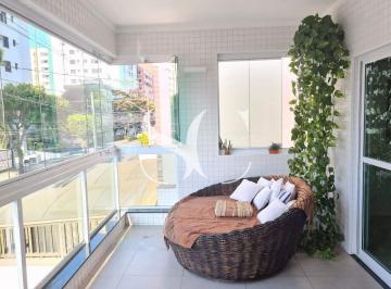Casa · 130m² · 3 Quartos · 2 Vagas · Vende-se casa de 03 dormitórios sendo 02 suítes e Varada Gourmet no bairro de Embaré em Santos.