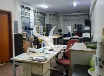 Comercial · 218m² · 2 Vagas · Aluga-se Ponto Comercial - Prédio inteiro - no bairro de Vila Matias em Santos.