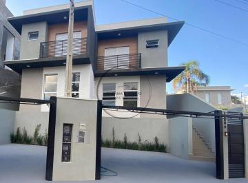 Casa · 171m² · 3 Quartos · 2 Vagas · Lindo sobrado à venda no Jardim Paulista em Atibaia