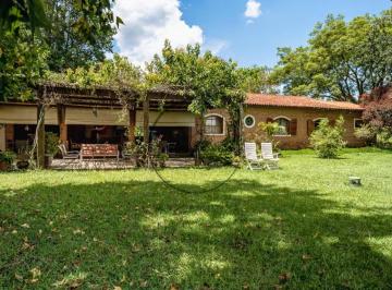 Rural · 40000m² · 5 Quartos · 10 Vagas · Sítio exclusivo à venda com 40.000m2 e pé na água em Piracaia