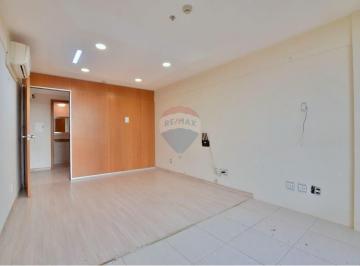Comercial · 30m² · Oportunidade Deck Norte