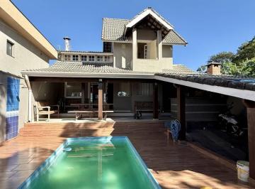 Casa · 201m² · 3 Quartos · 2 Vagas · Casa Completa à Venda – A Apenas 20 Metros da Alameda Lucas!