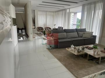 Apartamento · 436m² · 4 Quartos · 6 Vagas · Ao lado do Parque Ibirapuera, em prédio de altíssimo padrão