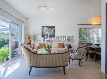Casa · 293m² · 3 Quartos · 3 Vagas · Casa à Venda na Região do Butantã