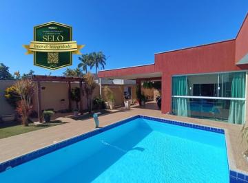 Casa de 3 quartos, Brasília · Casa térrea 230m², 3 qtos (2 sts/closet), lazer, SMPW Q.5 cj. 14