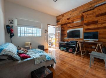 Casa · 80m² · 2 Quartos · 2 Vagas · Casa à venda em Perdizes, 2 quartos, sendo 1 suíte e 2 vagas