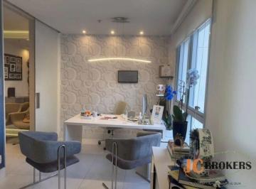 Comercial · 34m² · 1 Vaga · Sala Comercial reformada com 34m² de área útil