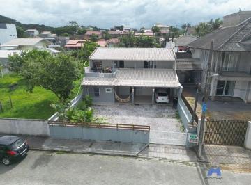 Casa · 280m² · 5 Quartos · 4 Vagas · Sobrado em Itaguaçú, São Francisco do Sul/SC
