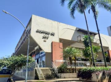 Comercial , Brasília · Loja térrea na CLN 303, com 25m².