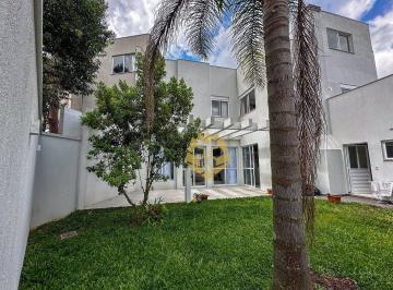 6c43bebcb0084be4d0e7b3363bc0913a877479b4 · Casa de condomínio fechado no Bacacheri com quintal grande, com 4 dormitórios à venda, 412 m² por R$