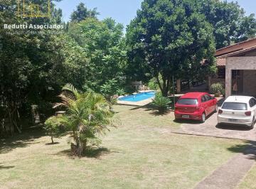 Casa · 268m² · 3 Quartos · 12 Vagas · Casa totalmente TÉRREA, com piscina, churrasqueira e amplo terreno.
