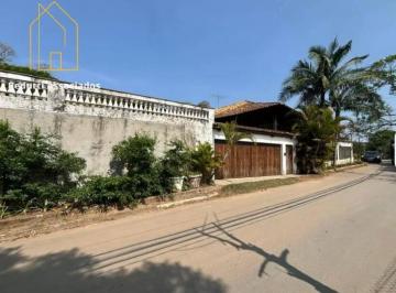 Casa · 250m² · 4 Quartos · 4 Vagas · Casa de Condomínio com 4 Quartos e 3 banheiros para Alugar
