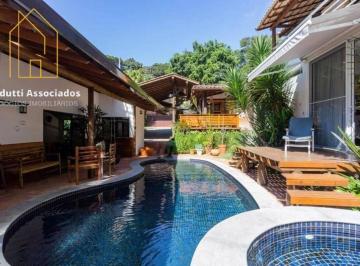 Casa · 450m² · 3 Quartos · 5 Vagas · Casa com 03 dormitórios, Piscina, Lareira, espaço fitness, área gourmet