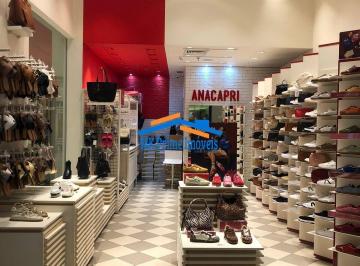 Comercial · 32m² · 1 Vaga · Loja e/ou Ponto Comercial - Shopping em Alphaville