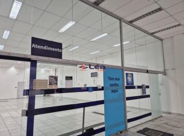 Foto 02 · Salão comercial de alto padrão para locação no Centro de Suzano-SP: 1 sala, 2 banheiros, 2 vagas, 34