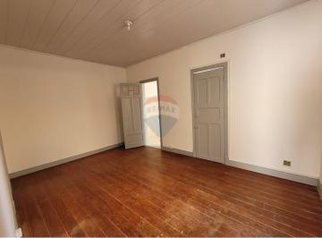 Casa · 70m² · 1 Quarto · 1 Vaga · Seu Refúgio Tranquilo no Coração de Santa Teresinha