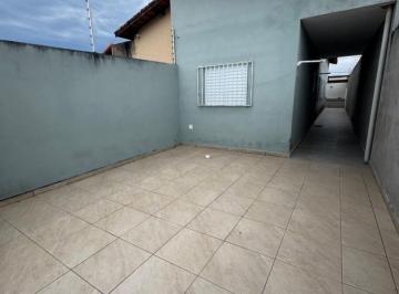 Casa de 2 quartos, Itanhaém · Casa com piscina e 02 dormitórios a venda em Itanhaém.