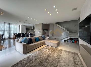 Apartamento · 230m² · 4 Quartos · 3 Vagas · Cobertura no bairro Sidil, 4 quartos, 3 suítes e 3 vagas.