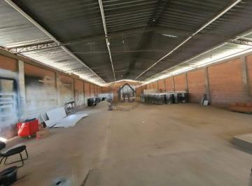 Comercial · 700m² · Galpão industrial e comercial à venda no bairro Jardim 3 Irmãos.