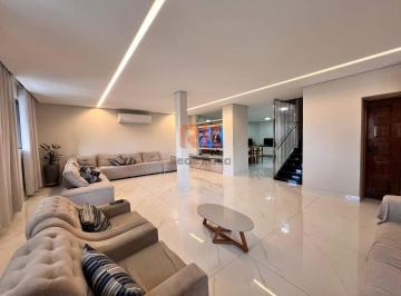 Casa · 300m² · 5 Quartos · 3 Vagas · CASA INDIVIDUAL EM LOTE DE 360 M² – CABRAL | CONTAGEM/MG