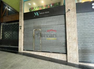 Comercial · 88m² · Santana - Venda de loja de 88m², com mezanino em galeria. Próximo ao metrô de Santana !