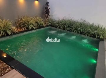 Casa · 336m² · 4 Quartos · 4 Vagas · Casa no condomínio Reserva dos Ypês disponível para venda em Uberlândia-MG.