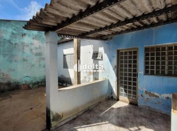 Casa · 468m² · 2 Quartos · 4 Vagas · casa com 2 quartos, disponível para venda no bairro Minas Gerais em Uberlândia MG